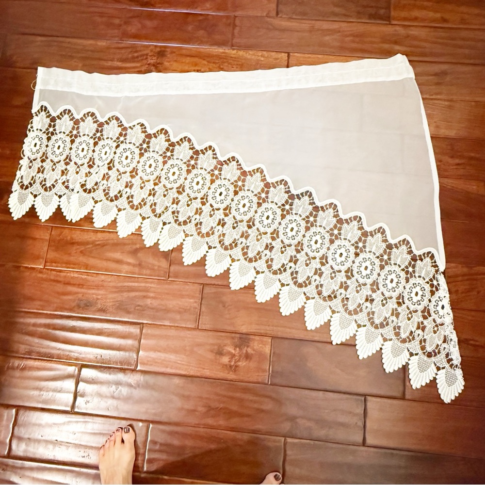 JCPenney Ivory Lace Valance Swag Curtain Vintage - Picture 2 of 5